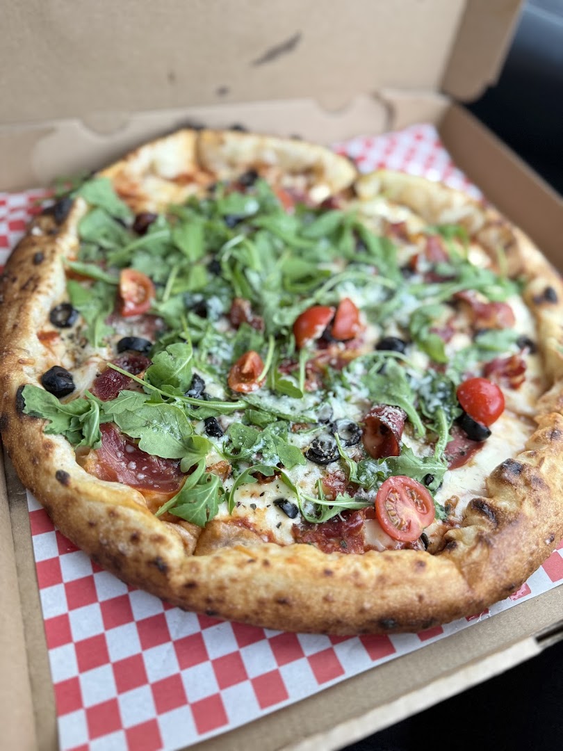 Rūksta dūmai Pizza Burger Kebab · Nuotraukos 12